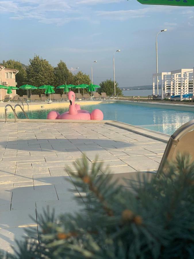 Riviera By Queens Hotel And Resort Gura Văii Dış mekan fotoğraf